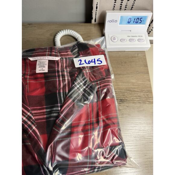 Victoria’s Secret Plaid Pajama Set Top & Shorts Red Black L Cozy Holiday Prep - Picture 13 of 13
